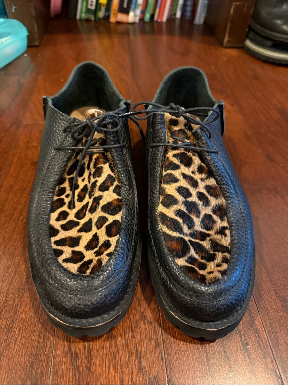 Black Leather Lace-Up Shoes with Leopard Accent